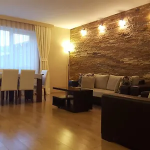 Rustaveli 1 Apartment