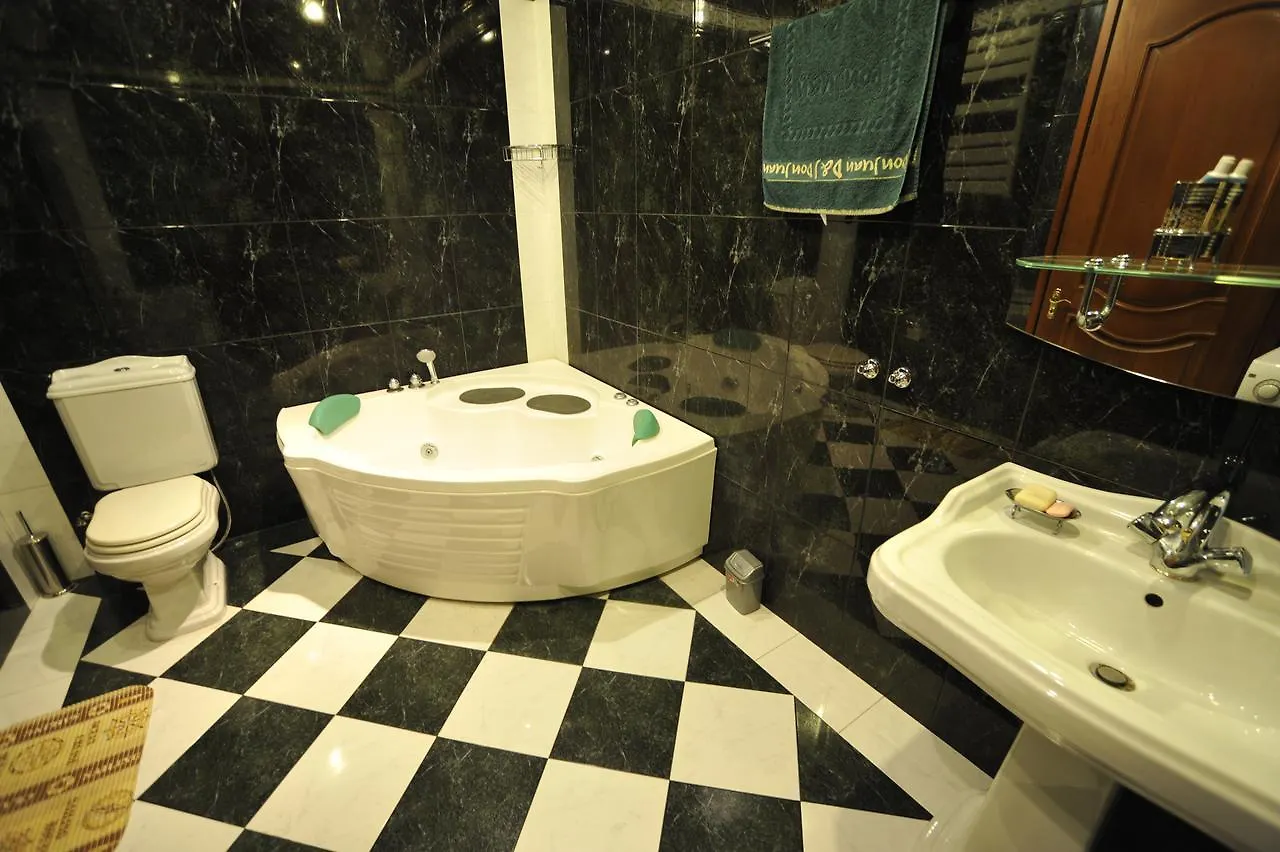Apartment On Gia Chanturia Str 5 Tbilisi Georgia