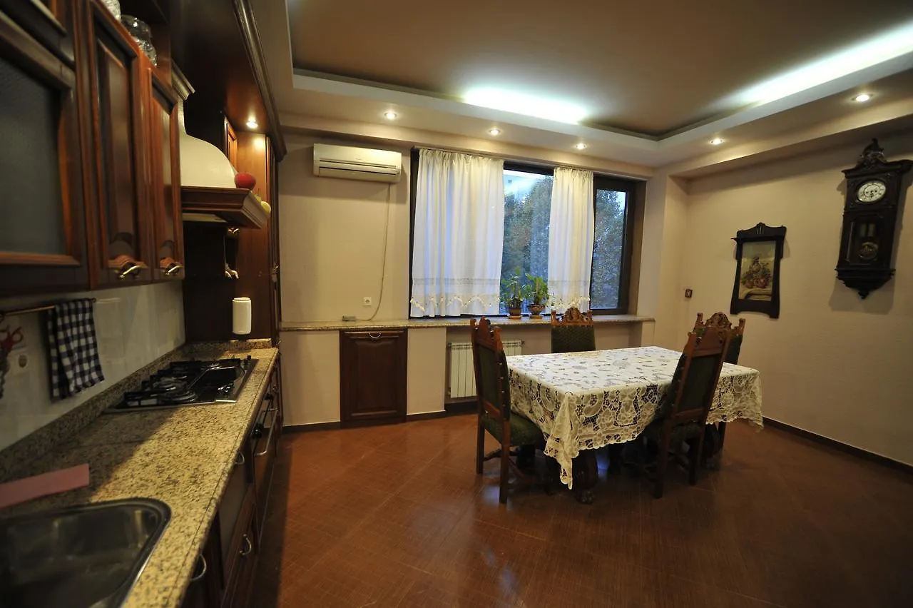 Apartment On Gia Chanturia Str 5 Tbilisi